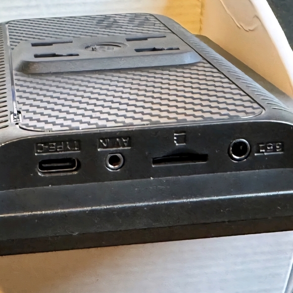 Portable Wireless Car Stereo with Black Frame - Picture 5 of 7